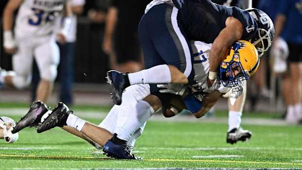 Lake Oswego Barlow football Leon Neuschwander 65